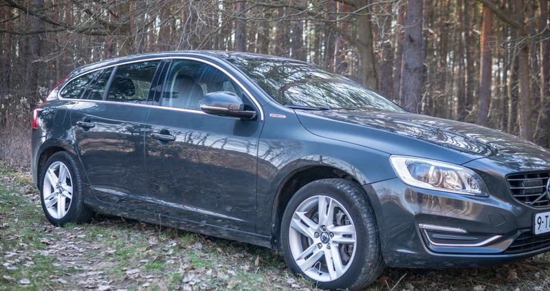 Volvo V60 cena 51800 przebieg: 351507, rok produkcji 2014 z Warszawa małe 631
